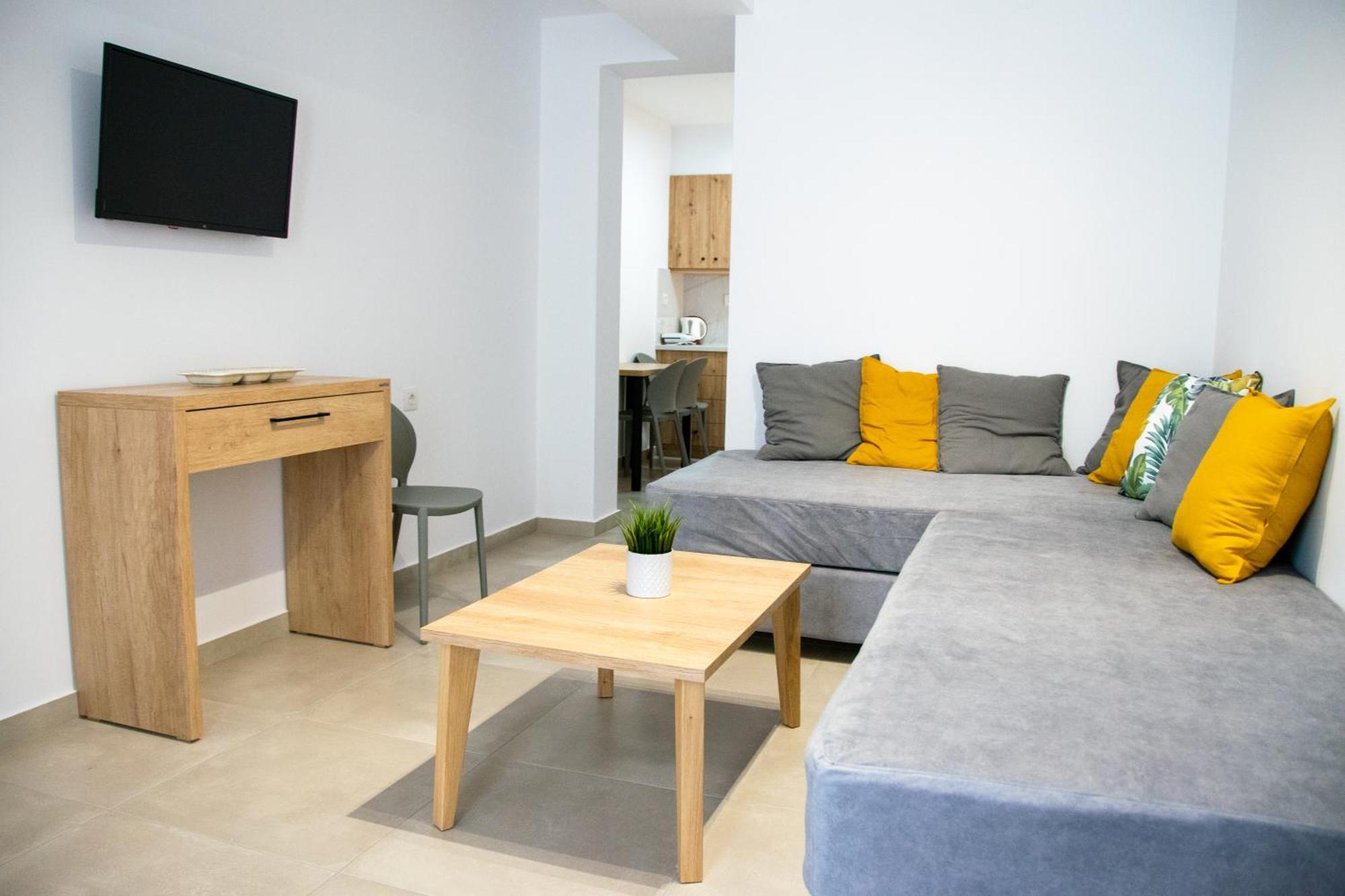 Andy'S Plaza Apartment Agia Pelagia  Exterior photo
